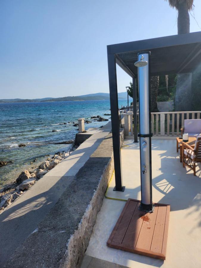Holiday Home Luna Оребич Экстерьер фото