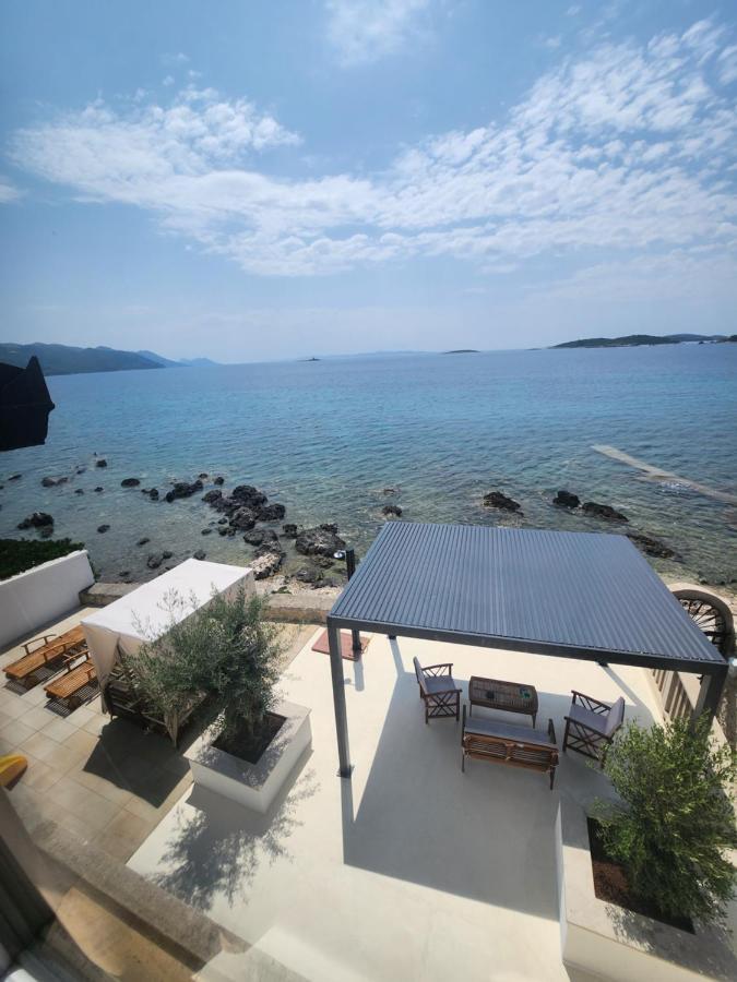 Holiday Home Luna Оребич Экстерьер фото